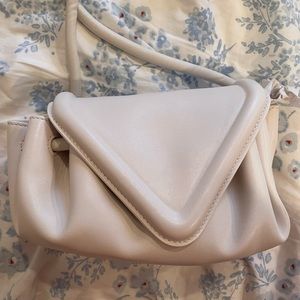 BOTTEGA VENETA Small Beak Triangle Flap Leather Shoulder Bag Chalk/Silver NEW